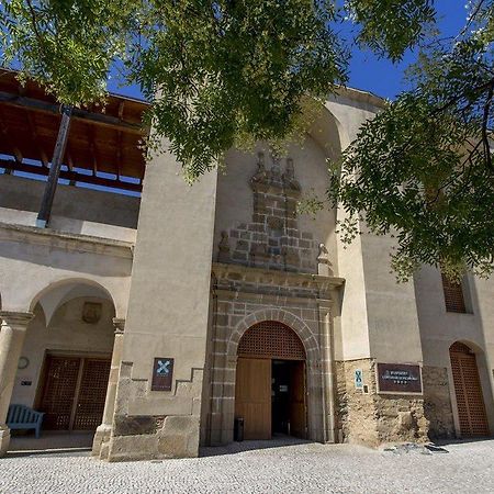 Hospedería Conventual de Alcántara Exterior foto